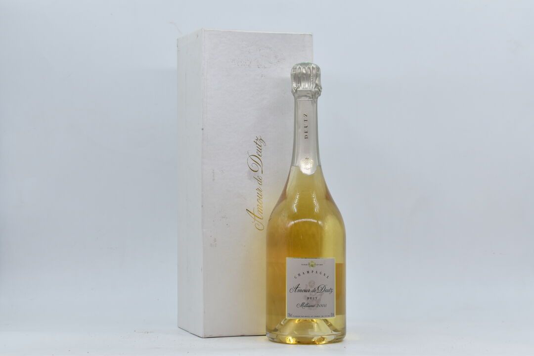 Null 1 bouteille Champagne Deutz "Amour de Deutz" 2005.
En coffret d'origine con&hellip;