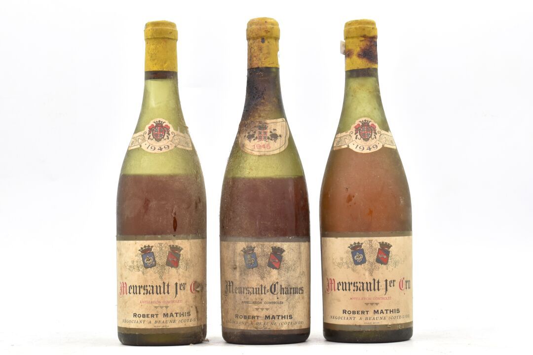 Réunion de 3 bouteilles de Meursault comprenant : 2 bouteilles de MEURSAULT 1er &hellip;