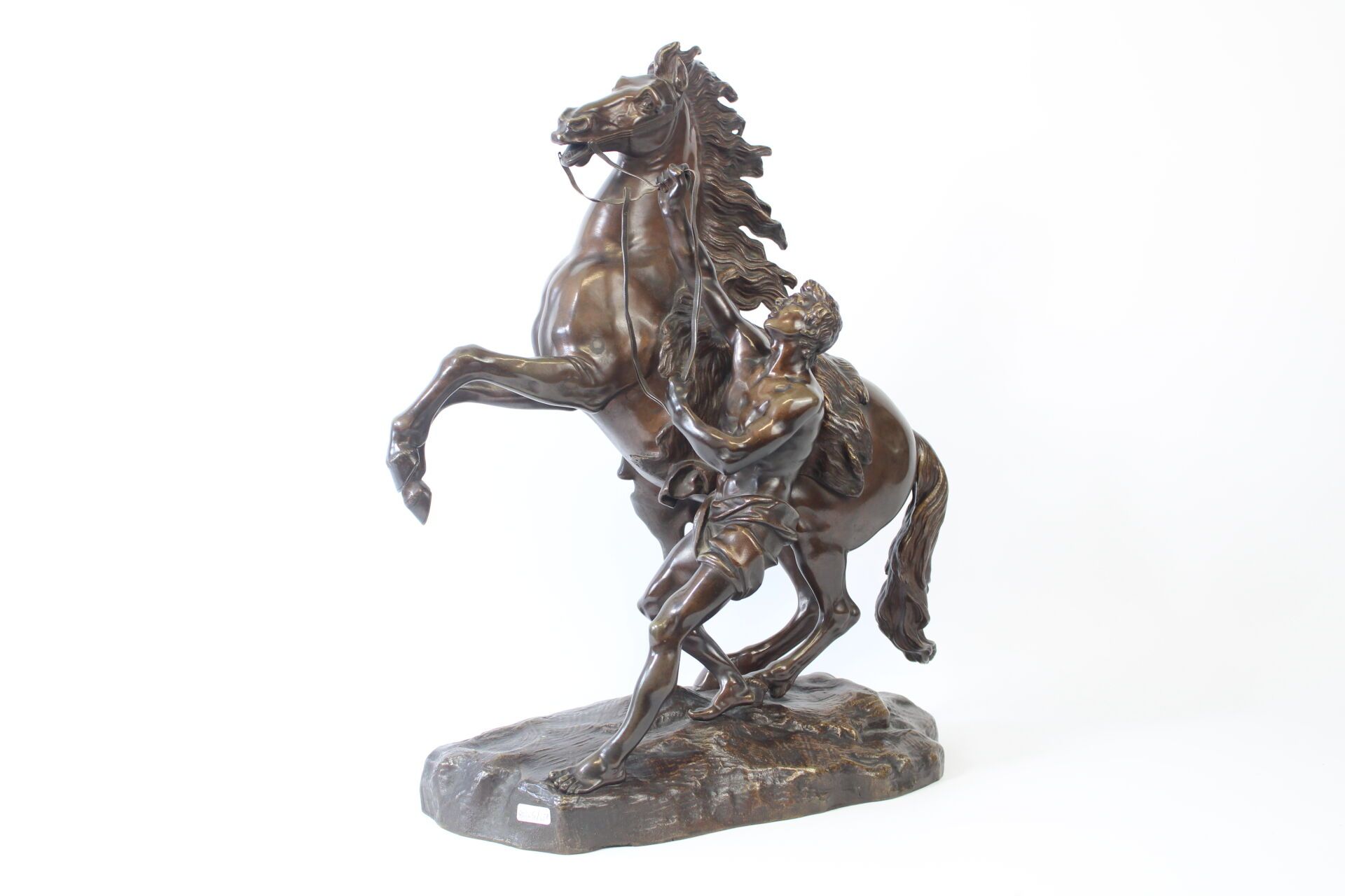 Null Guillaume COUSTOU (1677 - 1746).
"Cheval de Marly", bronze à patine brune. &hellip;