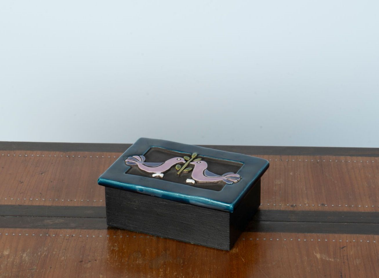 Null Mithé ESPELT (1923-2020).
Caja rectangular con tapa de cerámica esmaltada p&hellip;