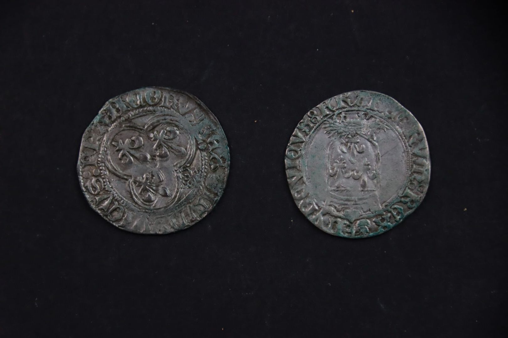 Null Francia. Lotto di 2 monete bianche Luigi XI e Luigi XII. Ttb

CONSULENTE : &hellip;