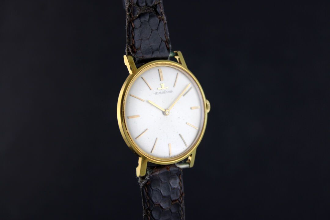 Null JAEGER-LECOULTRE ref.9016
Gold-plated bracelet watch. Round case. Pressure &hellip;