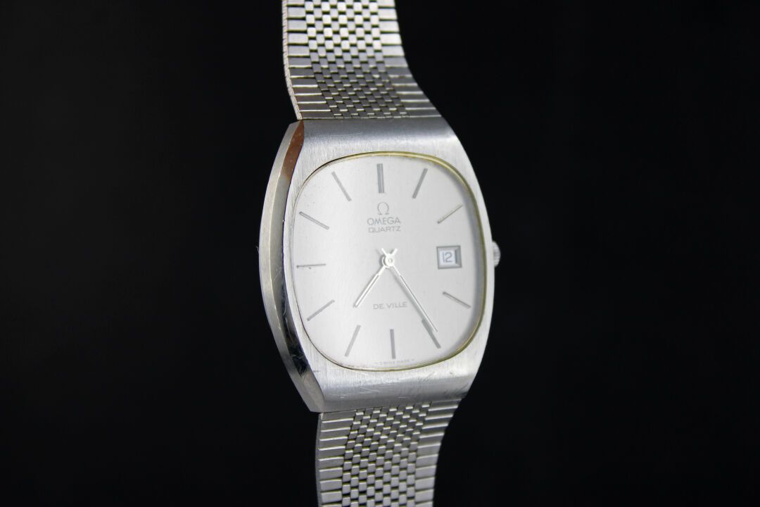 Null OMEGA De Ville ref. 192.0029
Steel bracelet watch. Oval case. Pressure case&hellip;