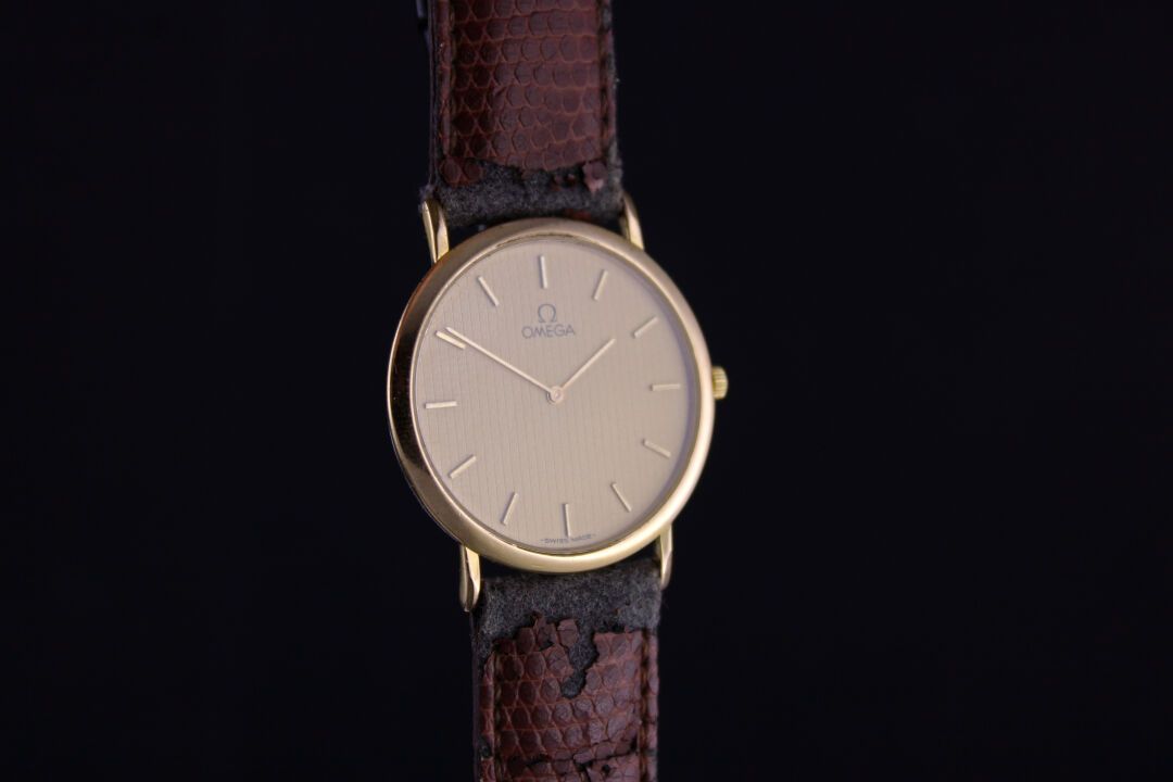 Null OMEGA De Ville ref.195.0075
Gold-plated bracelet watch. Round case. Signed &hellip;