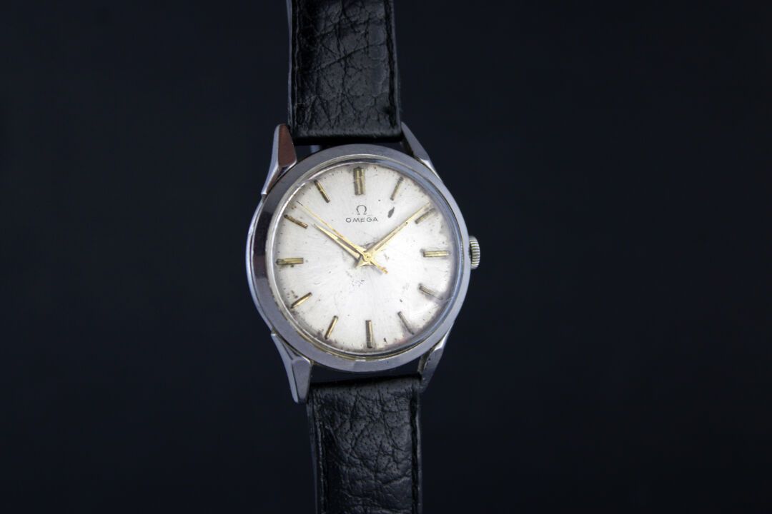 Null OMEGA Ref.2608-14SC
Armbanduhr aus Stahl. Rundes Gehäuse. Boden mit Druckkn&hellip;