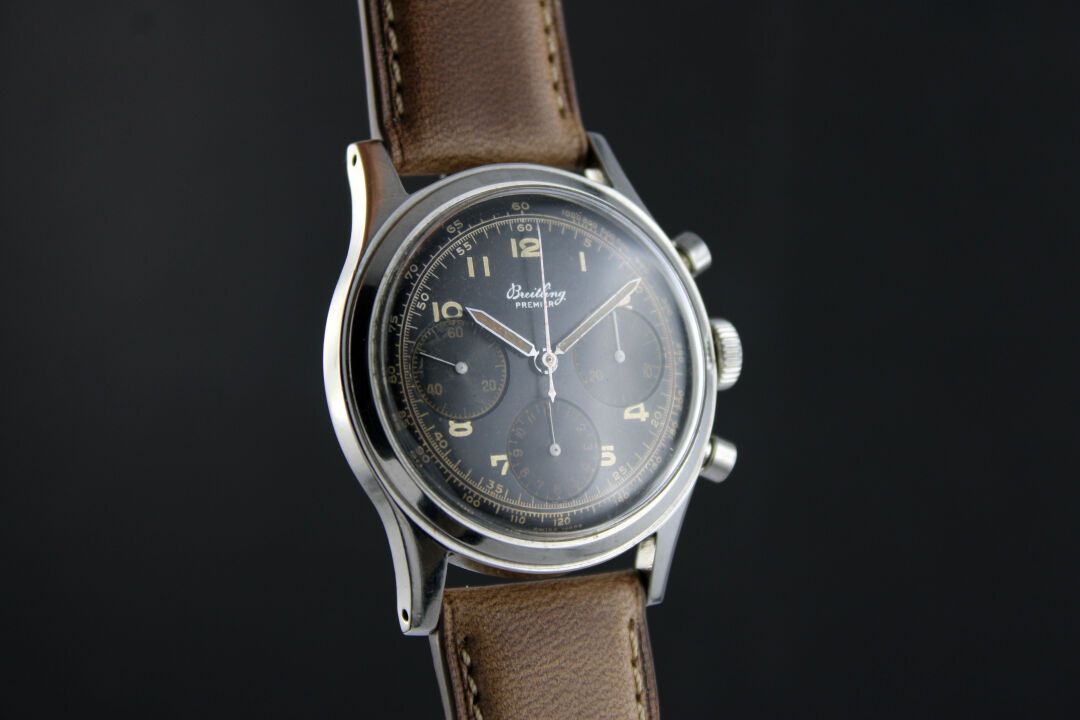 Null BREITLING PREMIER ref. 765
Chronograph watch with steel bracelet. Round cas&hellip;