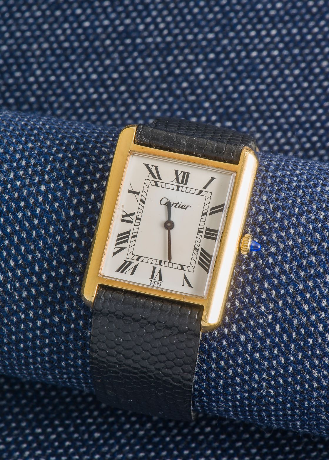 CARTIER Yellow gold-plated Tank model watch, the rectangular case with clipped b&hellip;