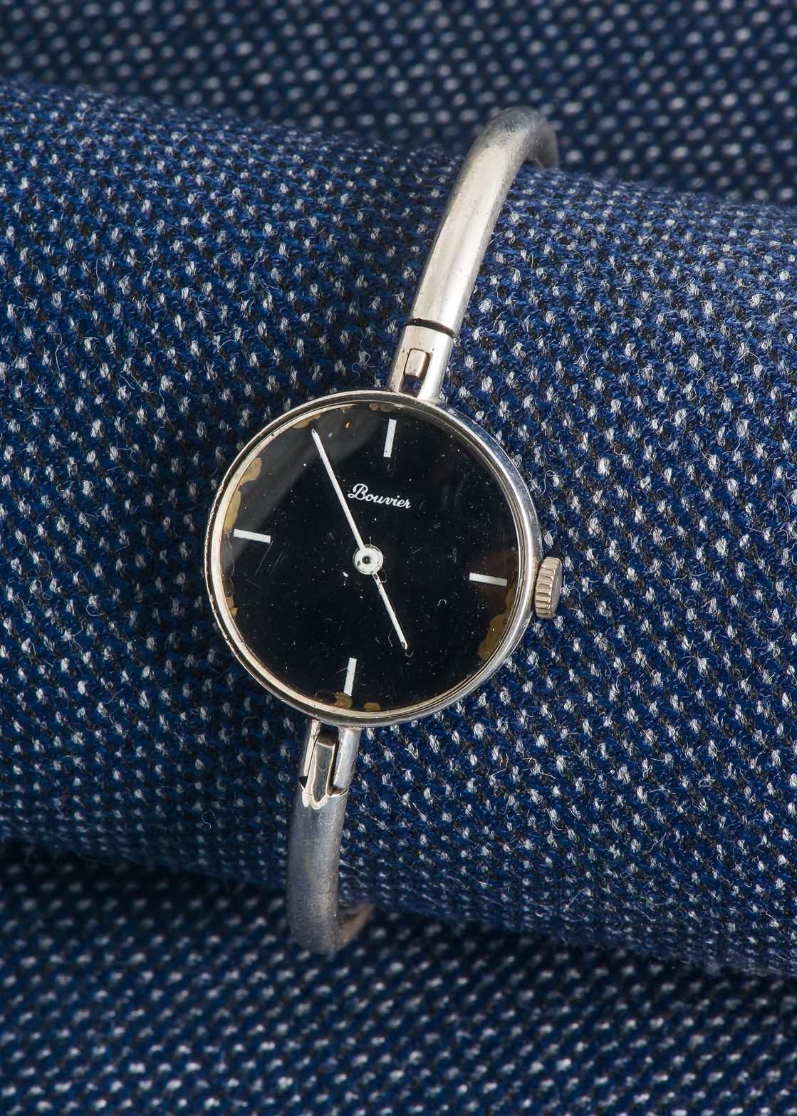 LERY – BOUVIER à Paris Silver (925 ‰) opening rigid watchband, the round case wi&hellip;