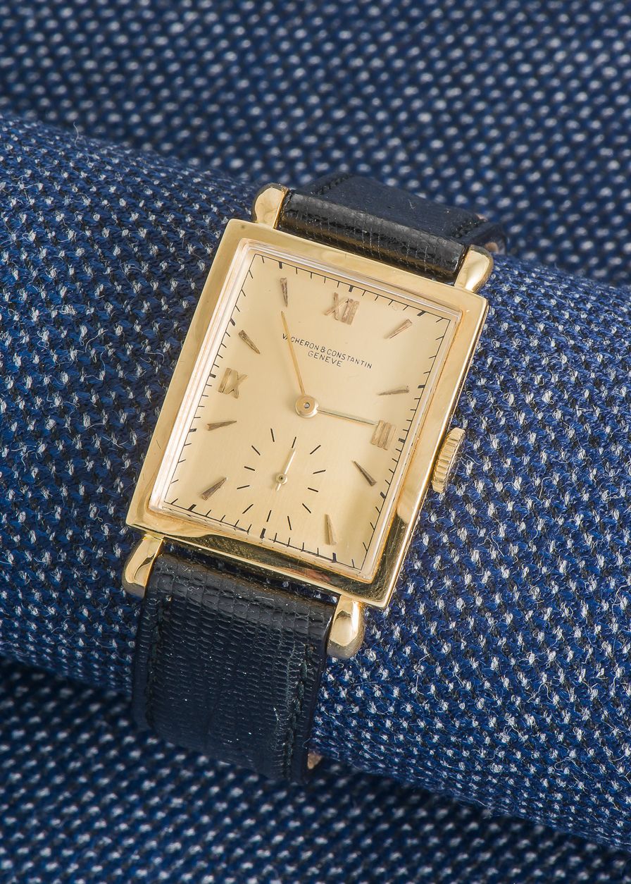 VACHERON & CONSTANTIN Wristwatch, rectangular case in 18K yellow gold (750 ‰) wi&hellip;