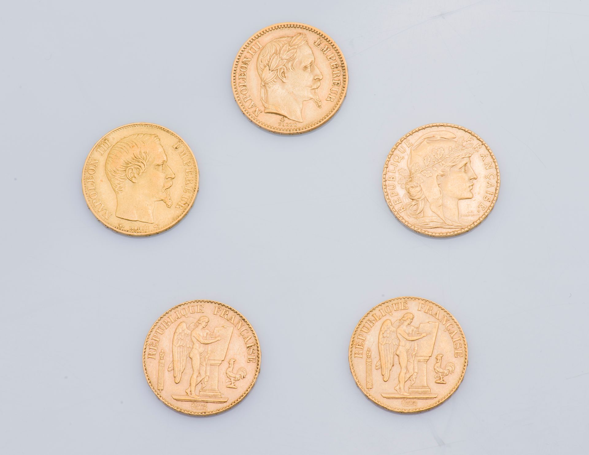 Null Lot von 5 20-Francs-Goldmünzen, darunter eine Napoleon III Lorbeerkopf-Münz&hellip;