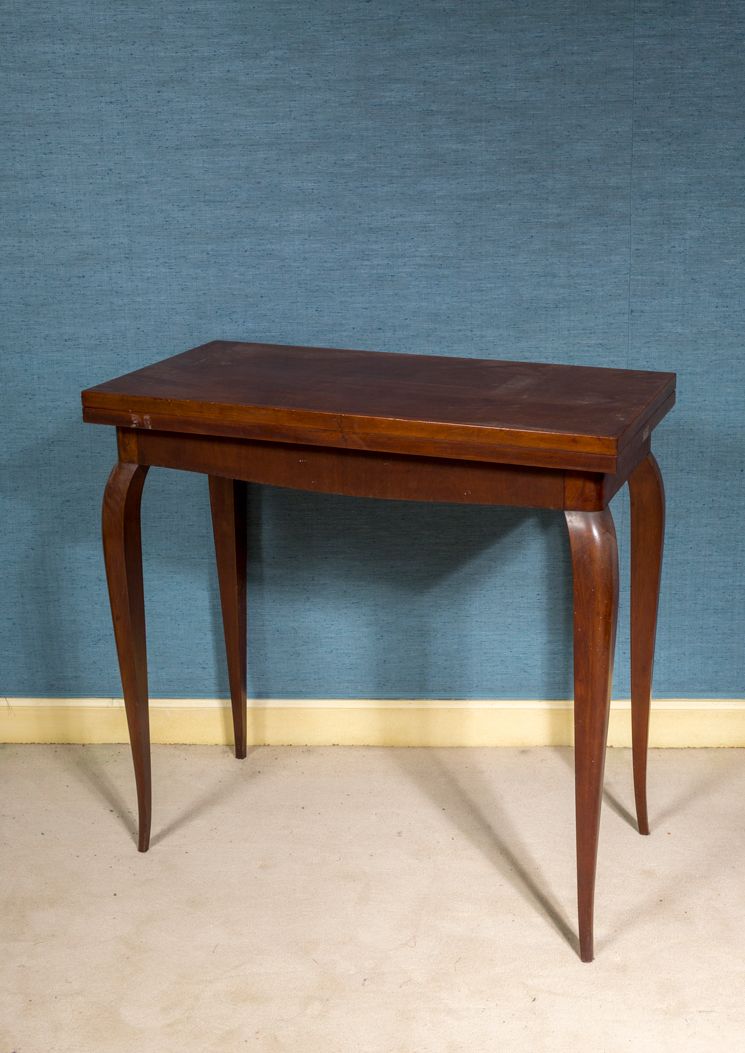 Null Table à jeu en bois de placage et bois naturel

Travail moderne

77,5 x 80 &hellip;