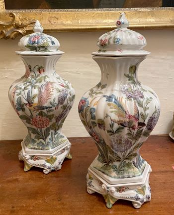 Null Pair of covered soft porcelain potiches of baluster form with gadroons rest&hellip;