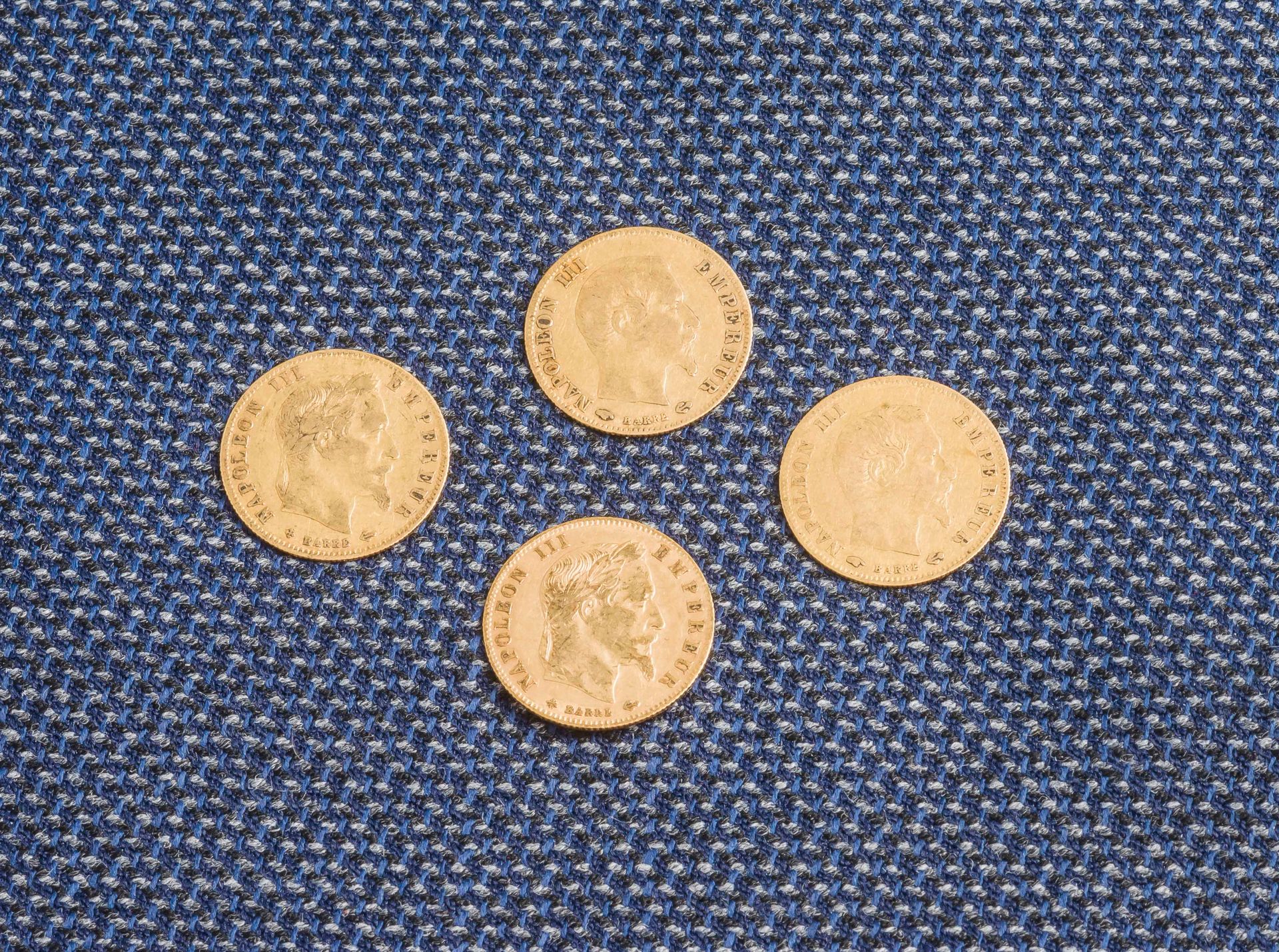 Null Lot von 4 Münzen zu 5 Francs Gold Napoleon III 1857, 1860 und 1863 (3).

Ge&hellip;