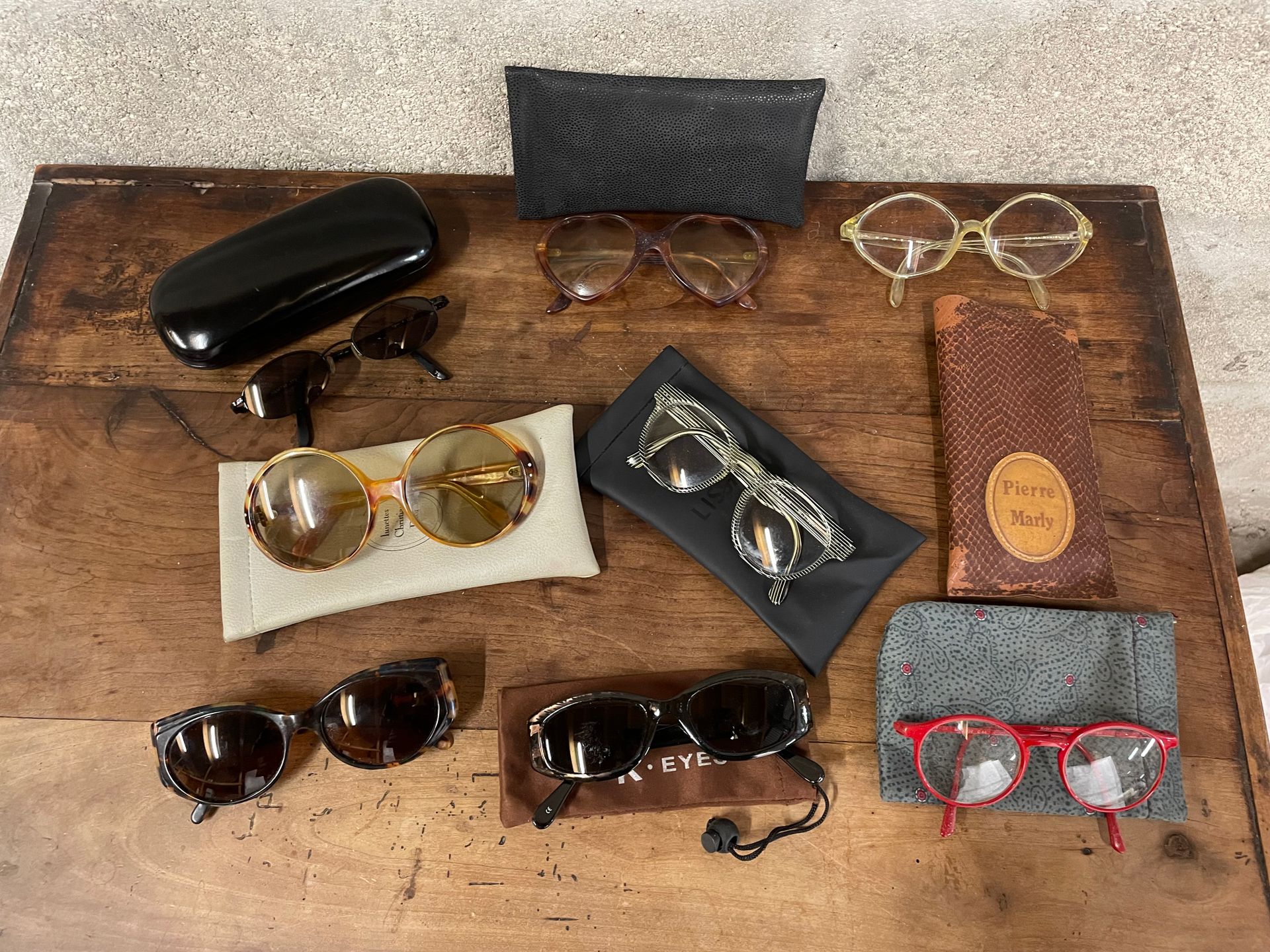 Lot de lunettes de soleil et lunettes de vues vintages dont une paire Sonia Ryki&hellip;