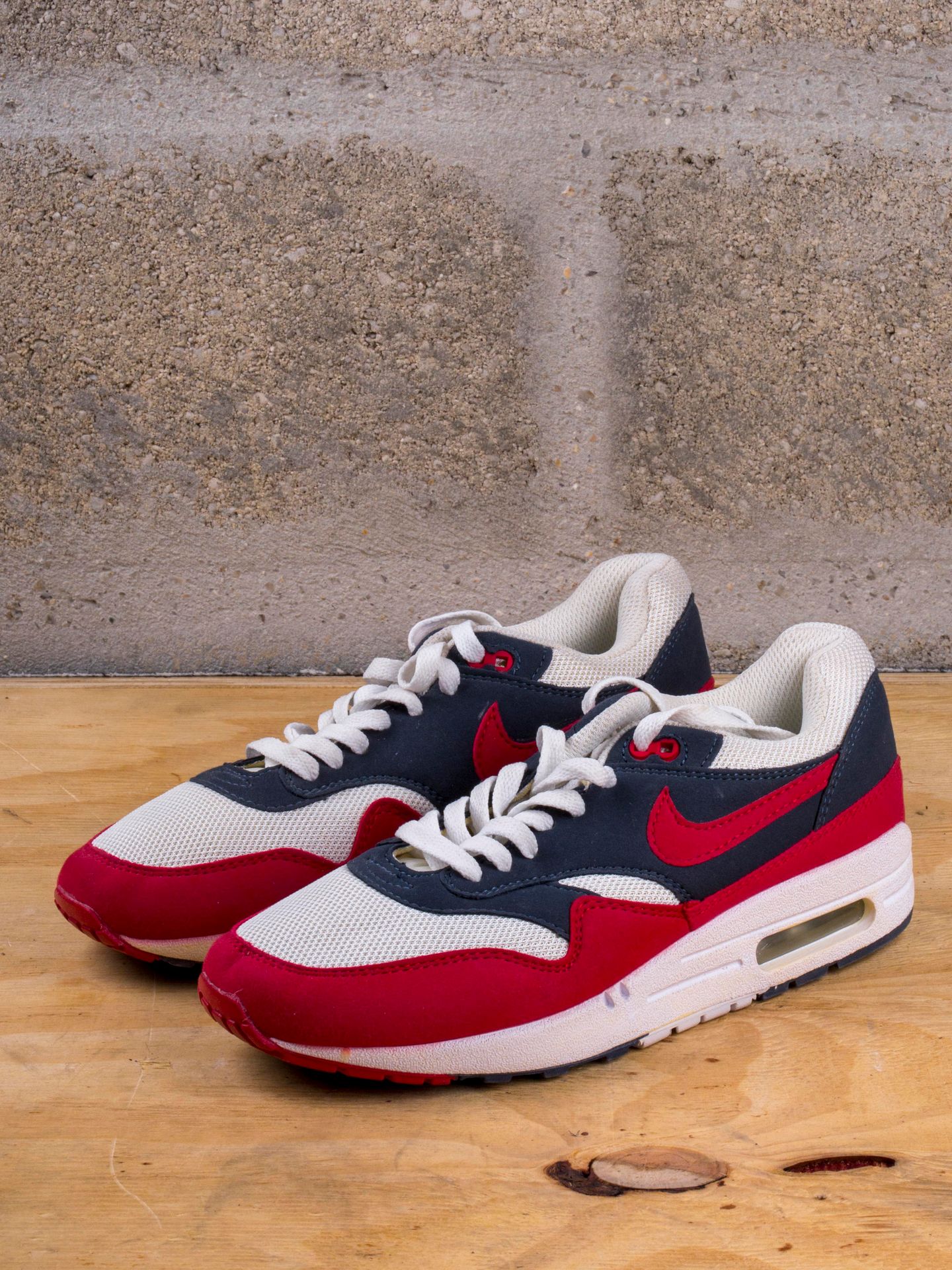 Null NIKE AIR MAX 1

Ripstop Pack

(308866-406)

US 8 / EU 41

(Guter Zustand)