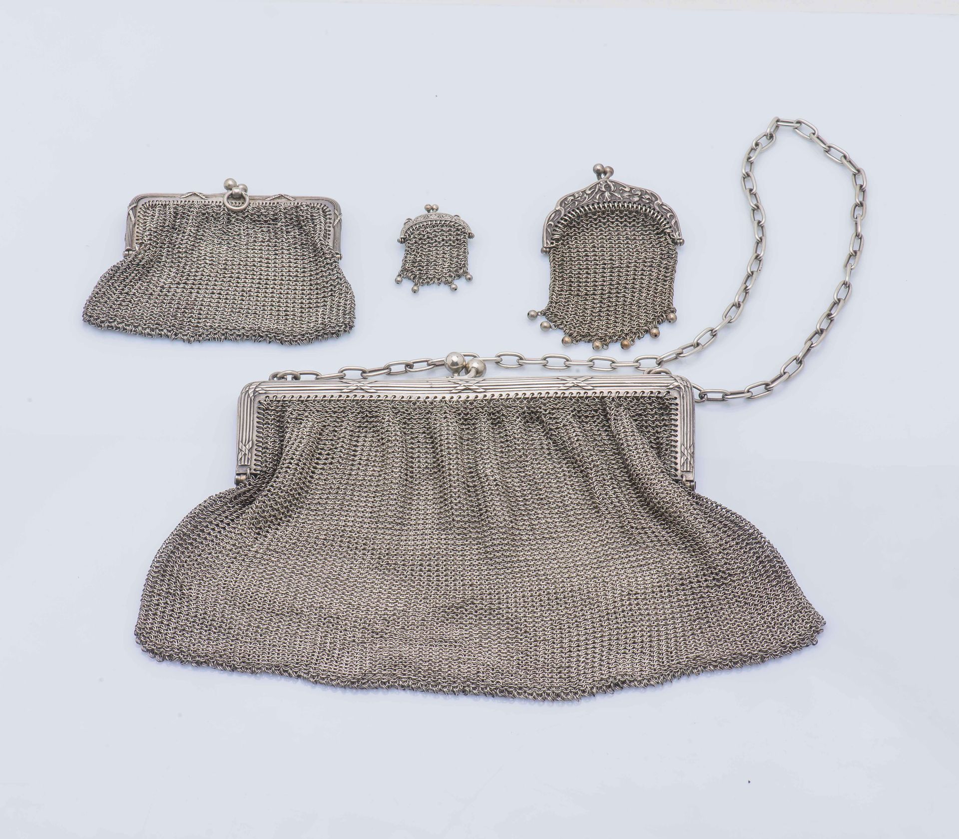 Null Silver lot (800‰) including an evening bag, the clasp with crosses decorati&hellip;