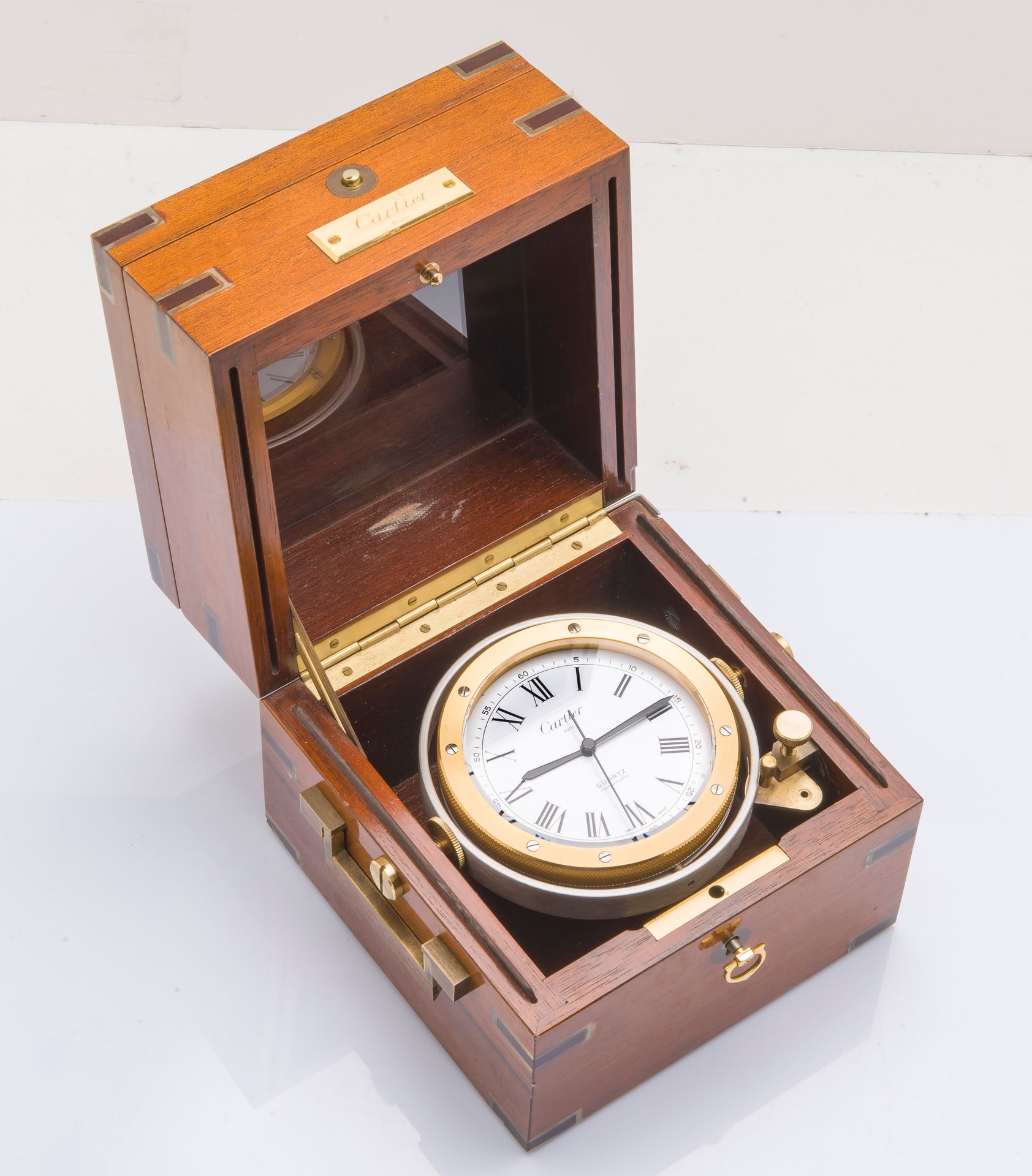 CARTIER Paris, vers 1990 
CARTIER Paris, um 1990

Marinechronometer in einem Mah&hellip;