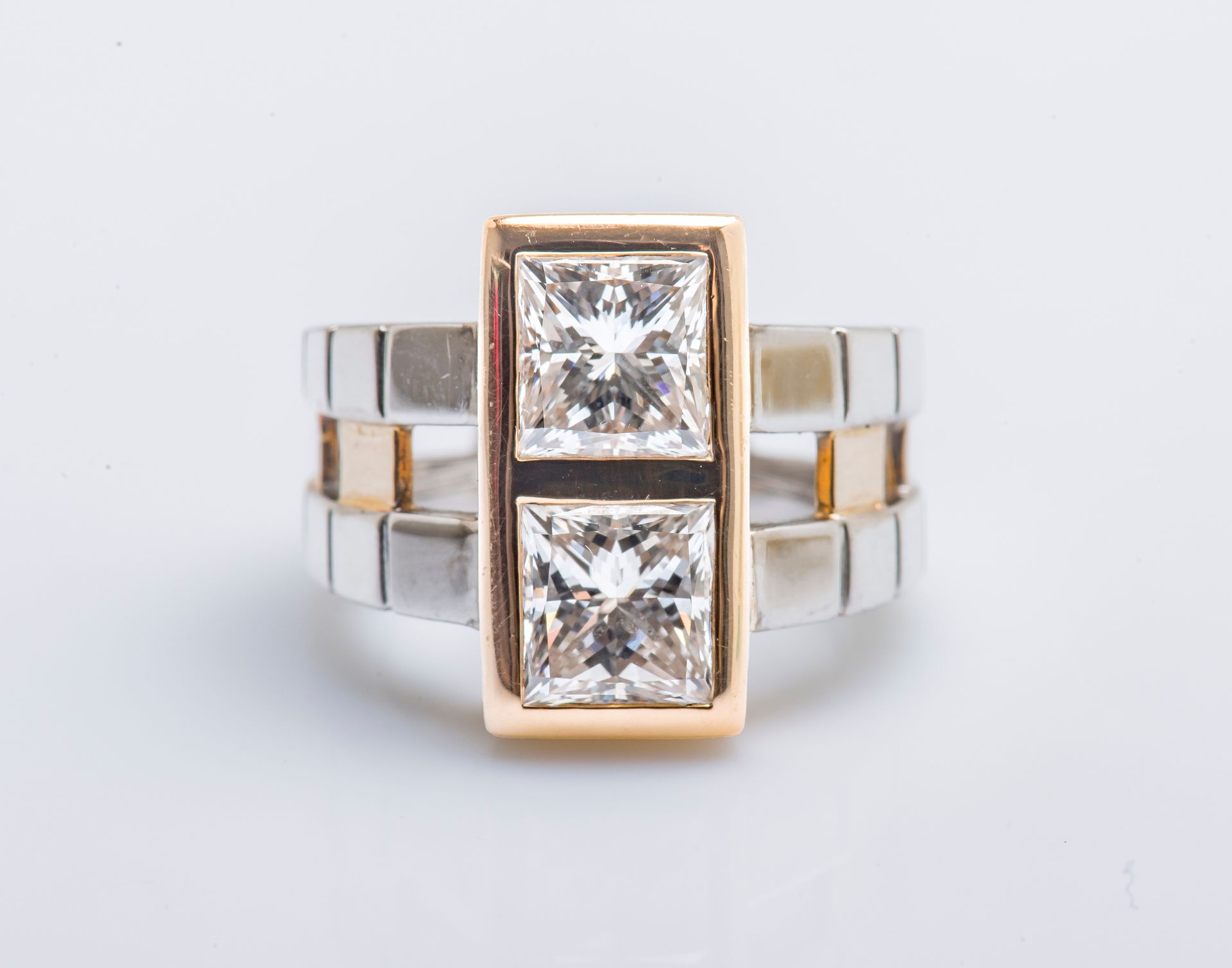 Null Anello in oro bianco e oro rosa 18 carati (750 millesimi) con due diamanti &hellip;