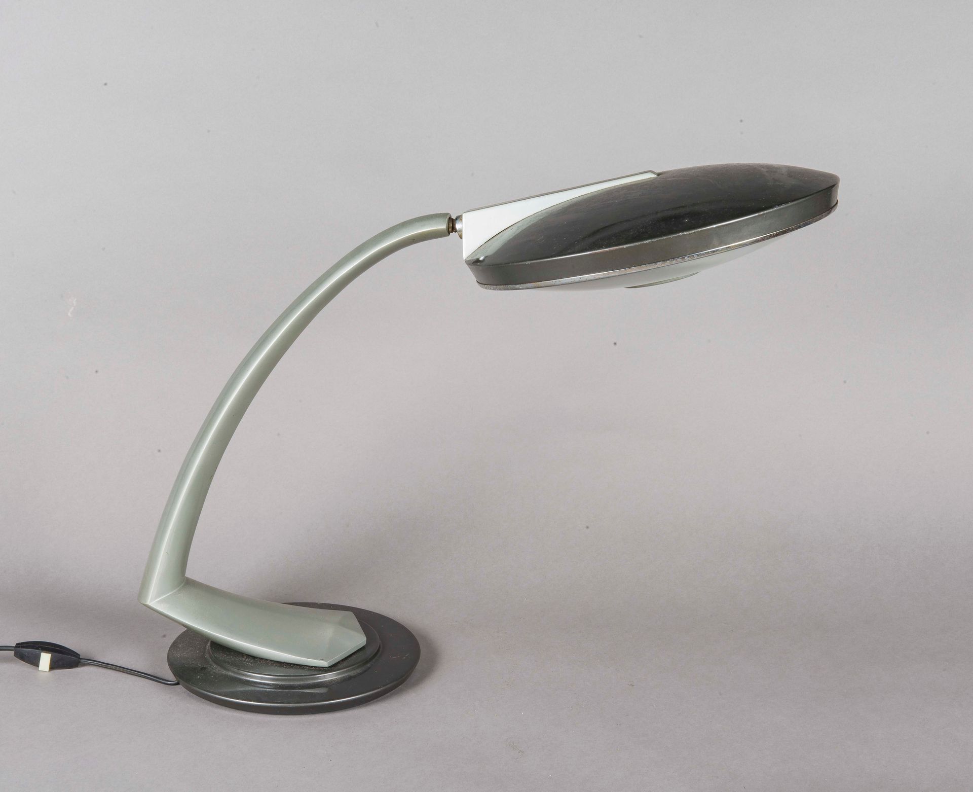 Null PEDRO MARTIN, for FASE
Grey lacquered metal lamp, Boomerang model. 
Height:&hellip;