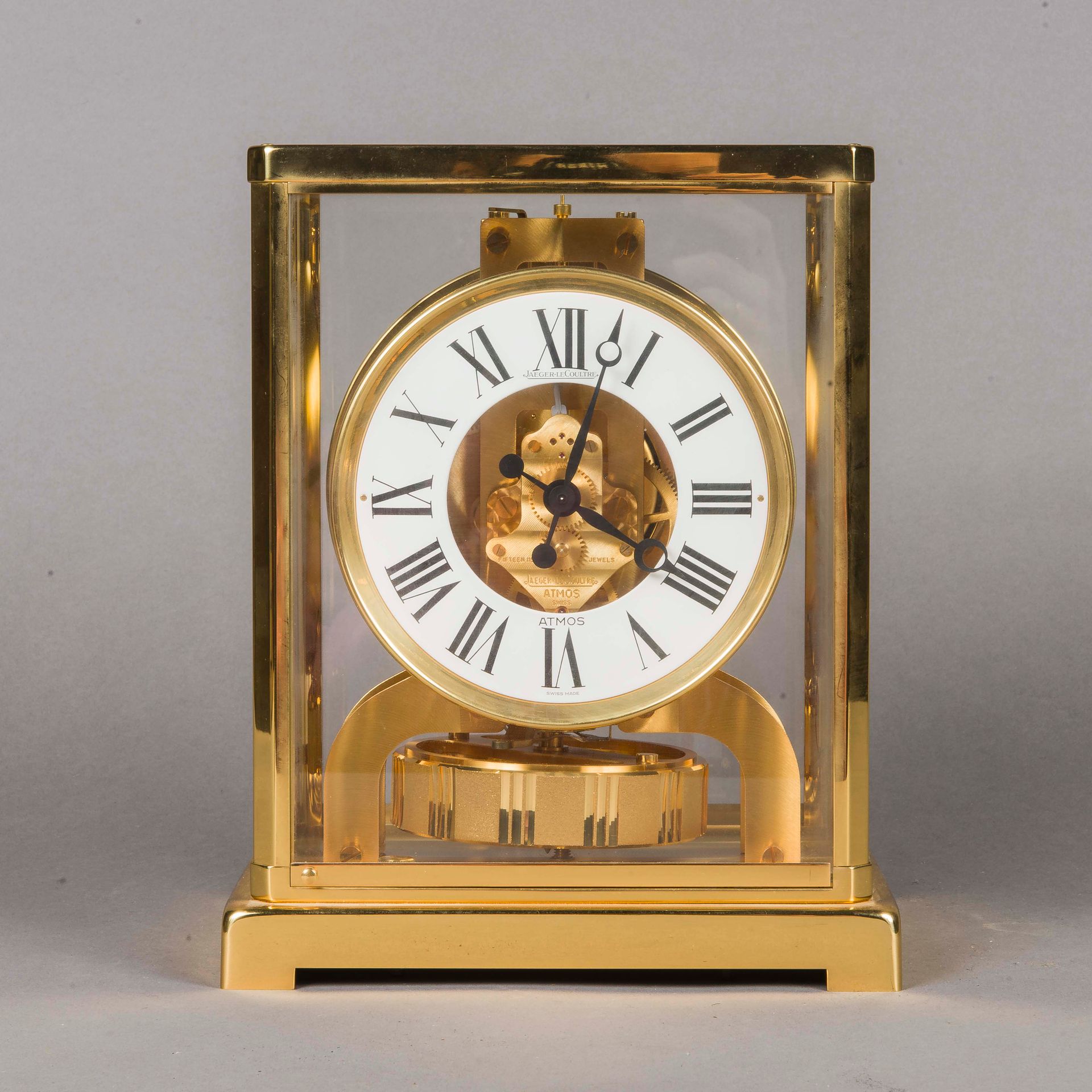 Null Jaeger LeCoultre 
Atmos permpétuel movement clock in gilt metal and glass, &hellip;