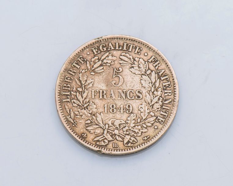 Null Une pièce de 5 francs Cérès, en argent, 1848.

Poids : 24,9 g