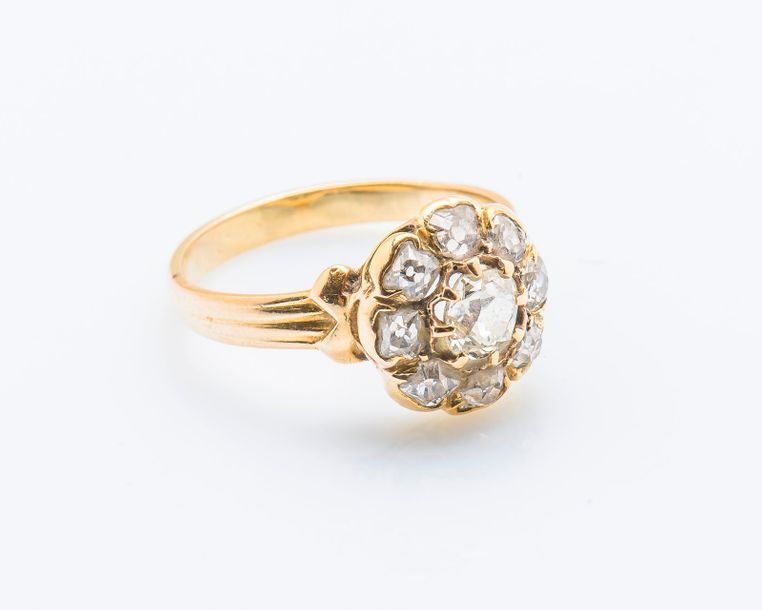 Null Bague fleur en or jaune 18 carats (750 millièmes) sertie de diamants taillé&hellip;