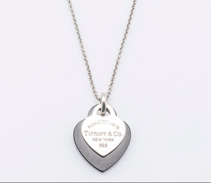 TIFFANY & CO Collier chaîne et pendentif plaque «cœur return» en argent (925 mil&hellip;