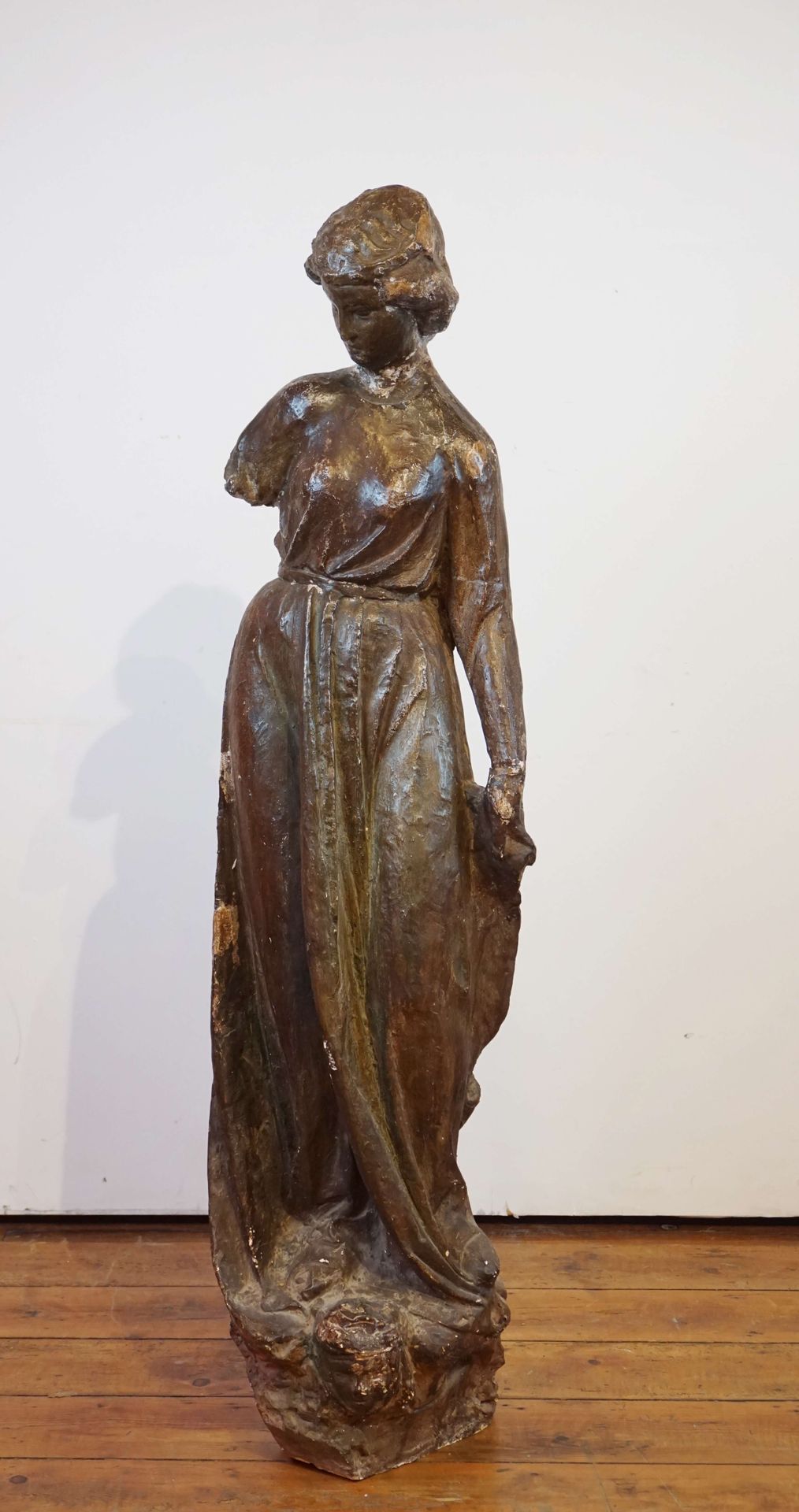 Null Skulptur aus Gips "Elegant". H : 123 cm