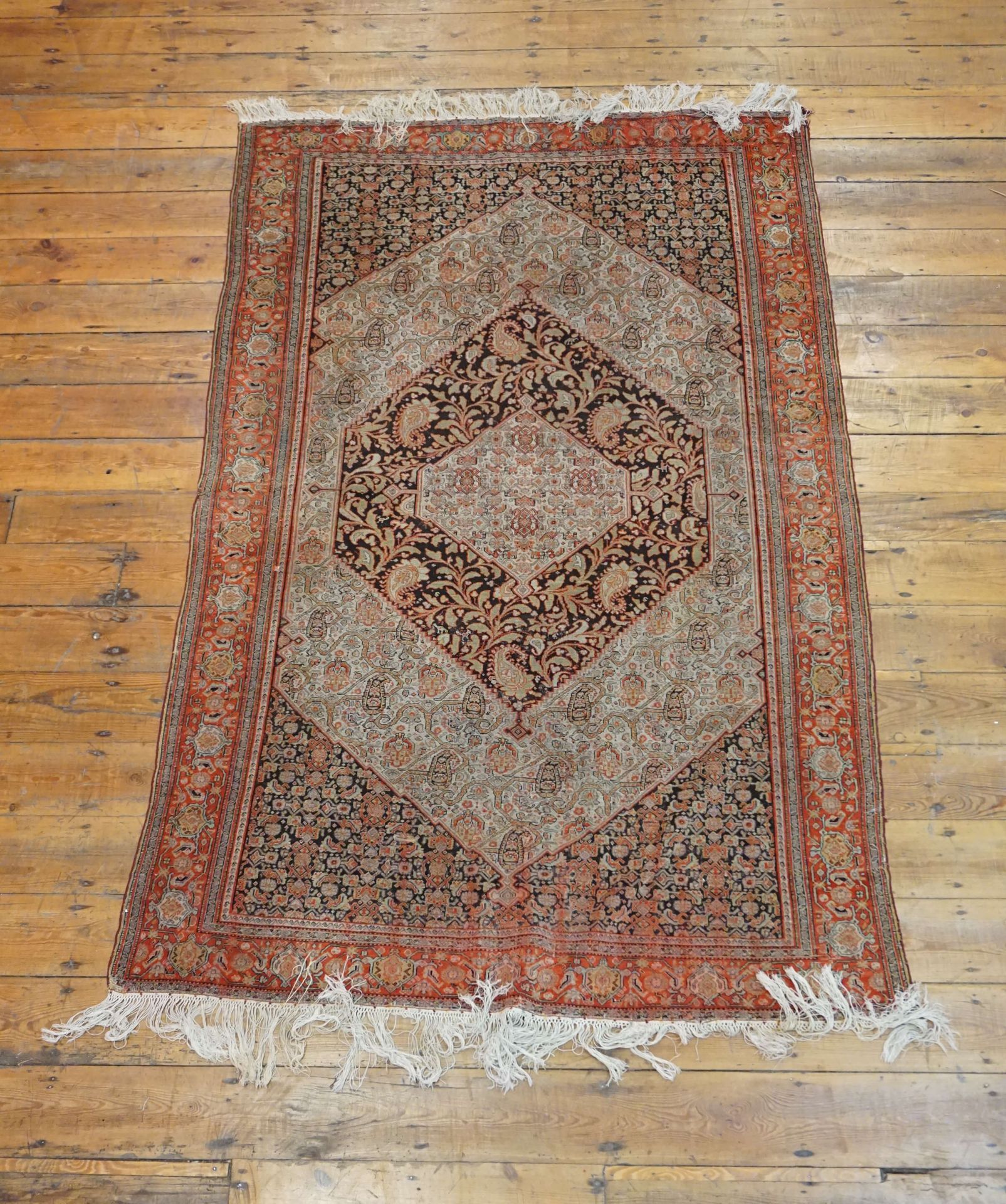 Null Orientalischer Teppich. 200x126 cm