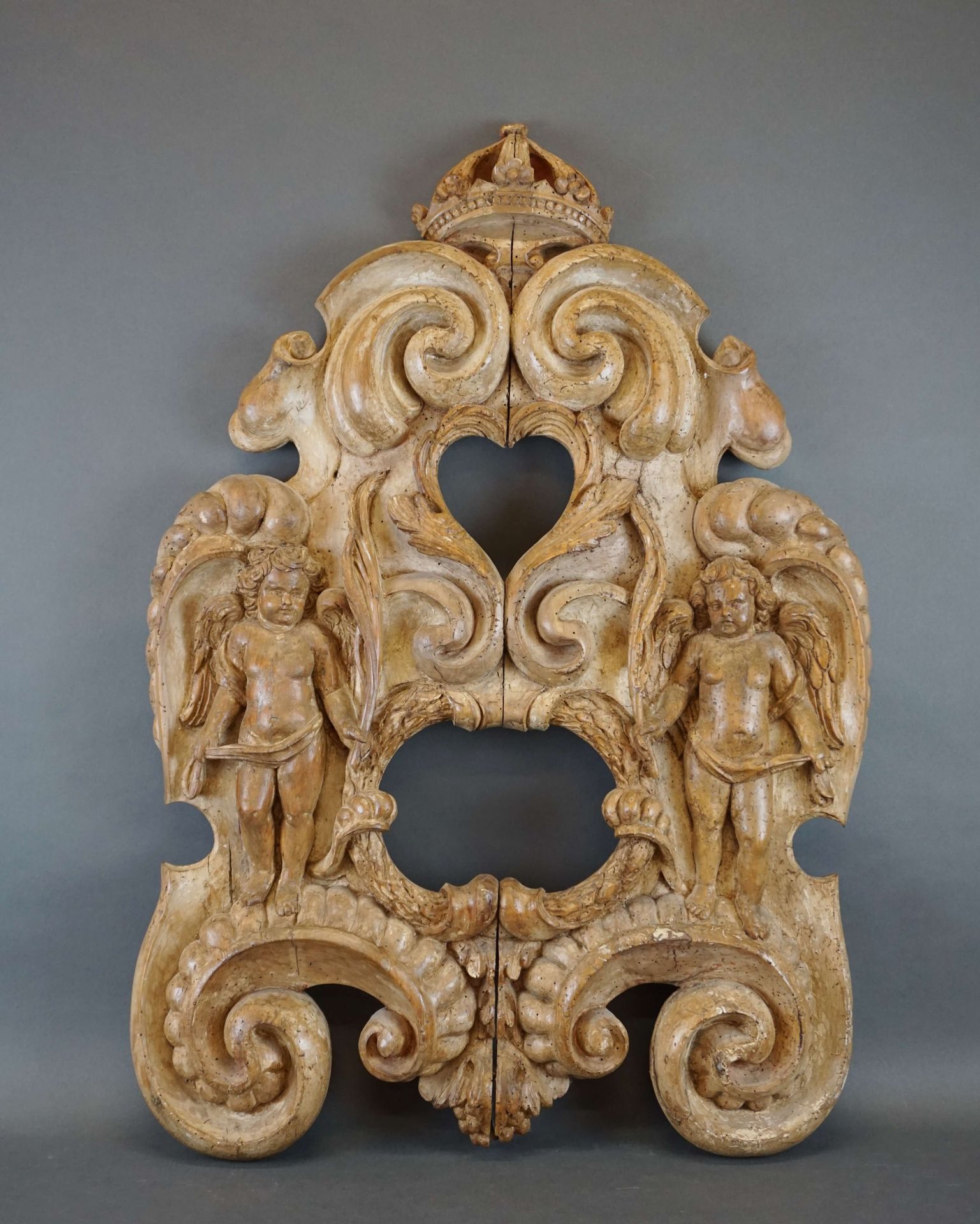 Null Reliquienschrein aus vergoldetem Holz. 18. Jahrhundert. H : 88 cm B : 57 cm