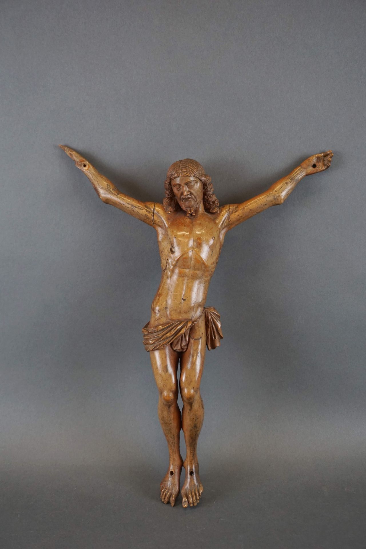 Null Geschnitzter Buchsbaum-Christus. Unfälle. H : 33 cm