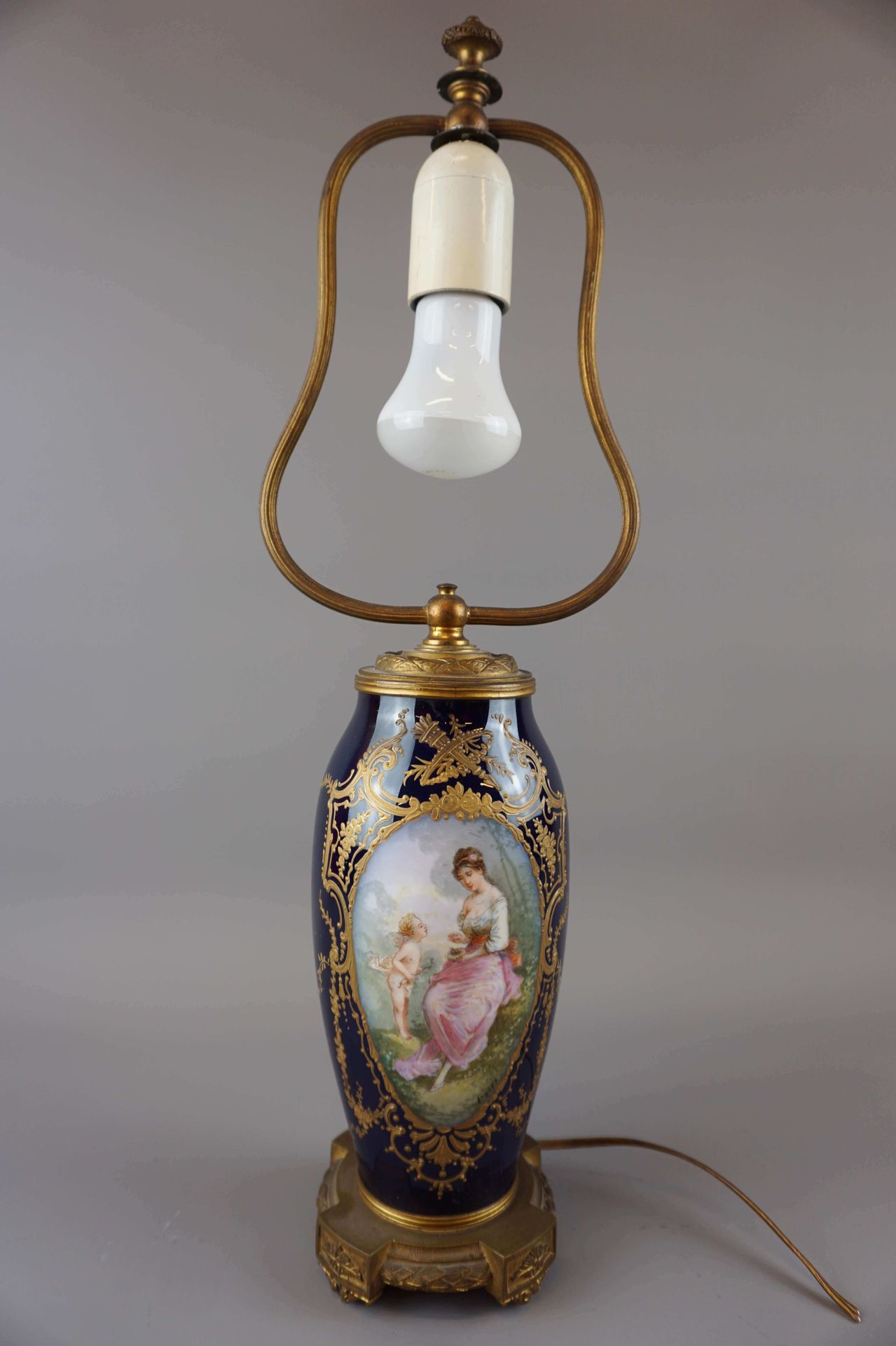 Null Foot of lamp in porcelain of Sevres. Total height: 49 cm, foot height: 25 c&hellip;