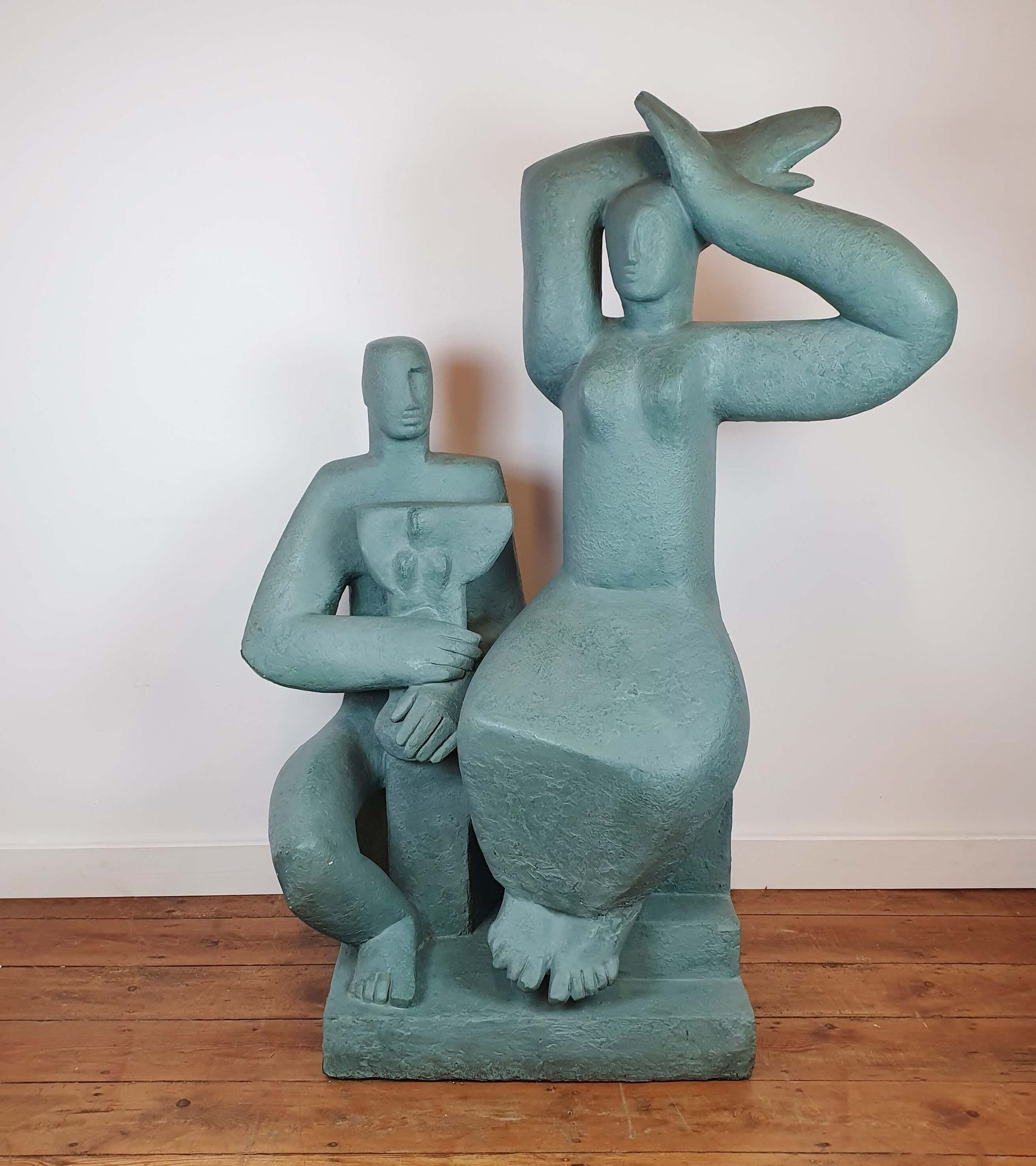 ANDRIEN Mady (1941) Sculpture en plâtre de Mady Andrien "Personnages assis". Non&hellip;