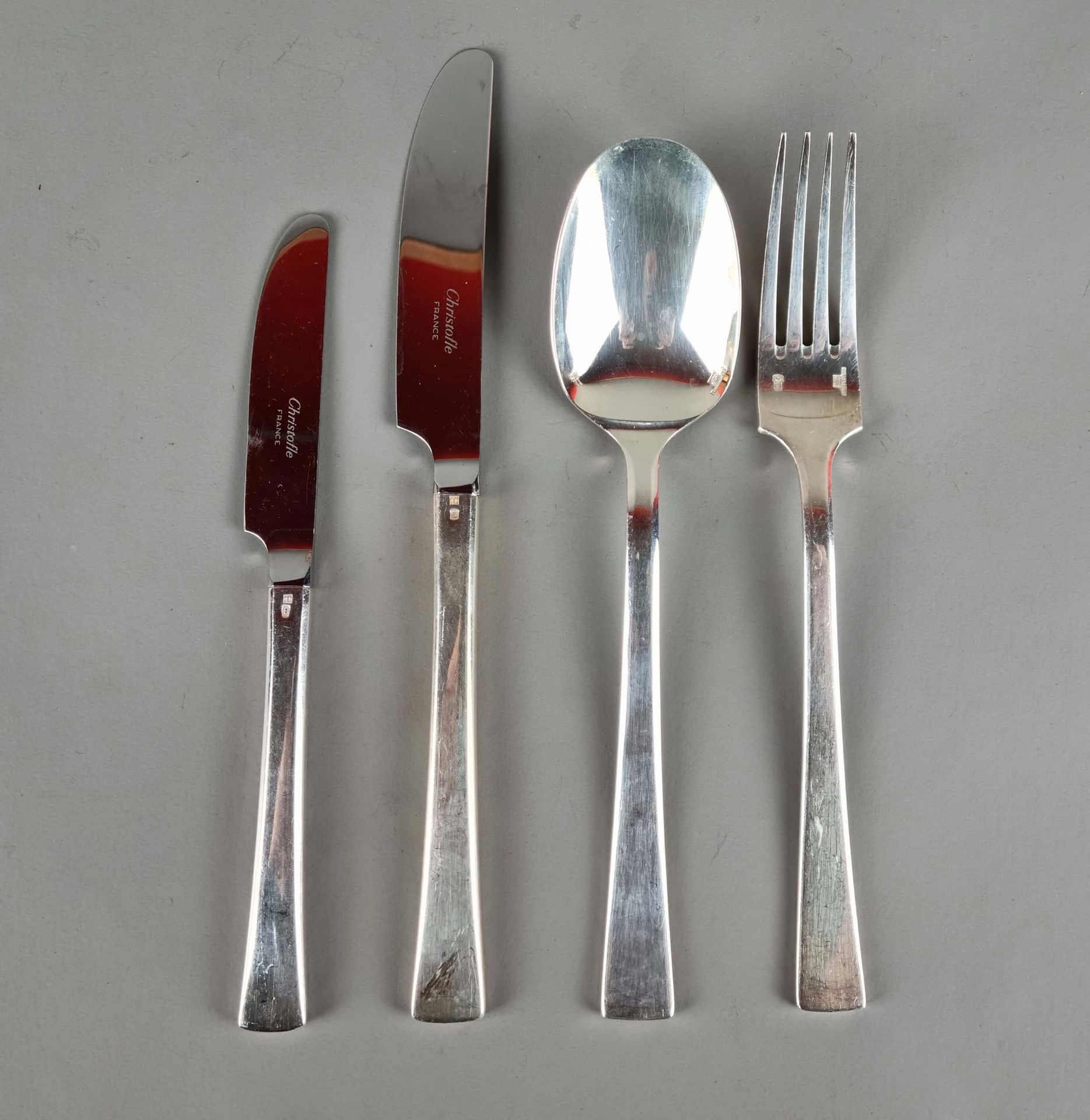 Null Christofle silver plated cutlery set with 130 pieces of cutlery. Missing a &hellip;