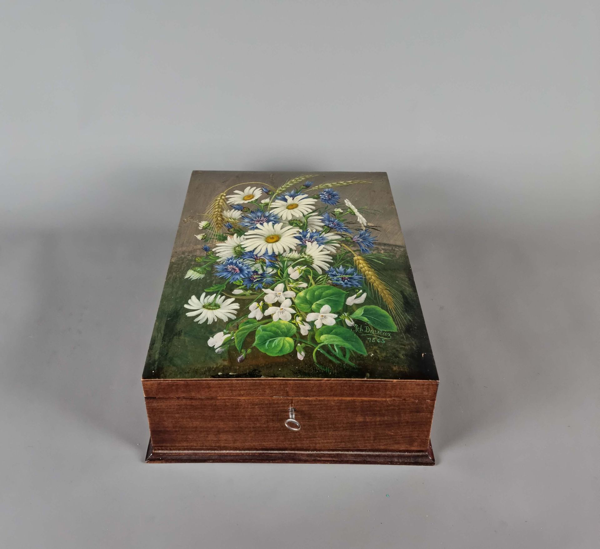 DURIEUX Joseph (1840-1918) Wooden box of Spa signed Joseph Durieux. Floral decor&hellip;