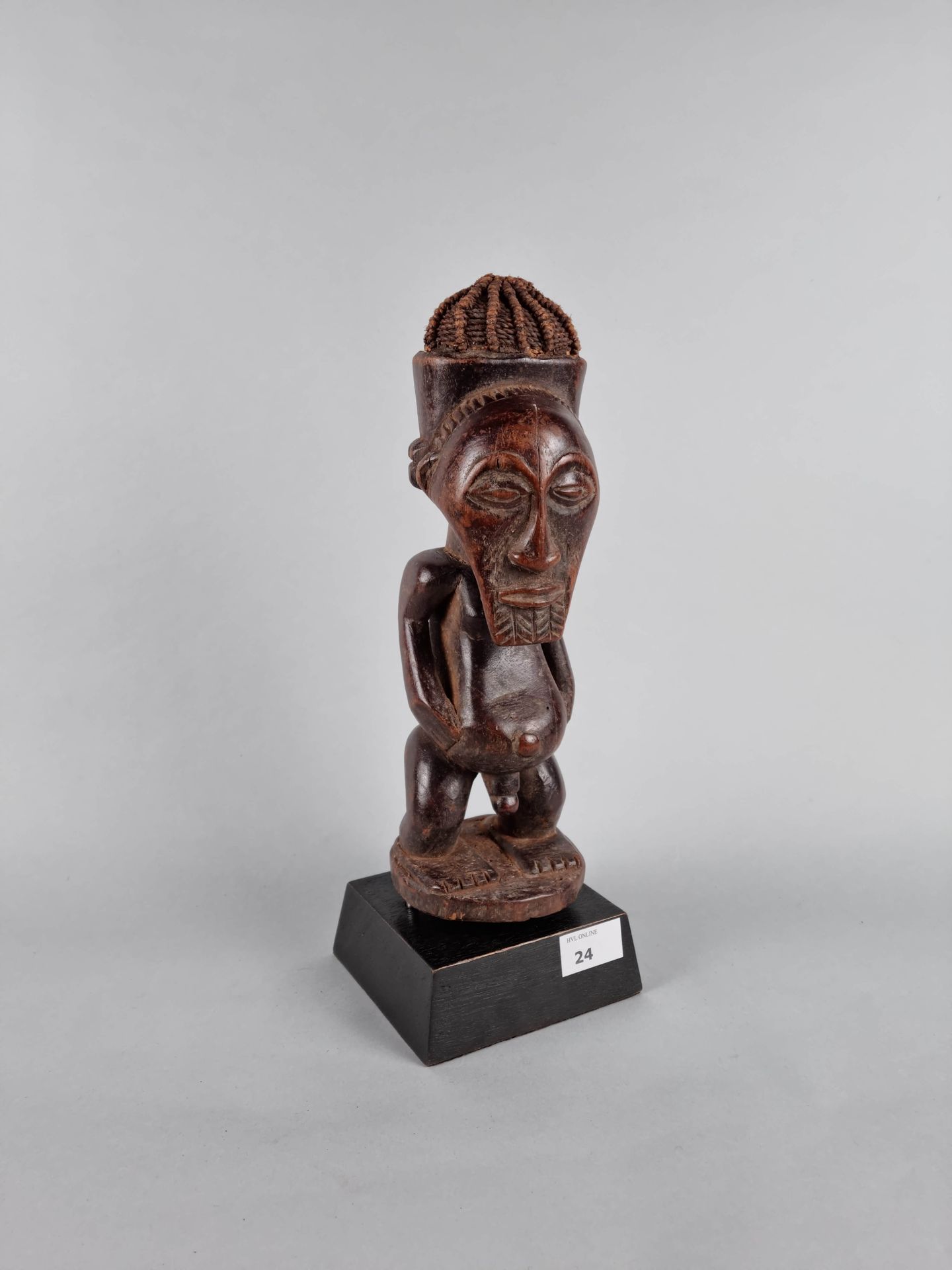 Null Songye statue. H : 30 cm