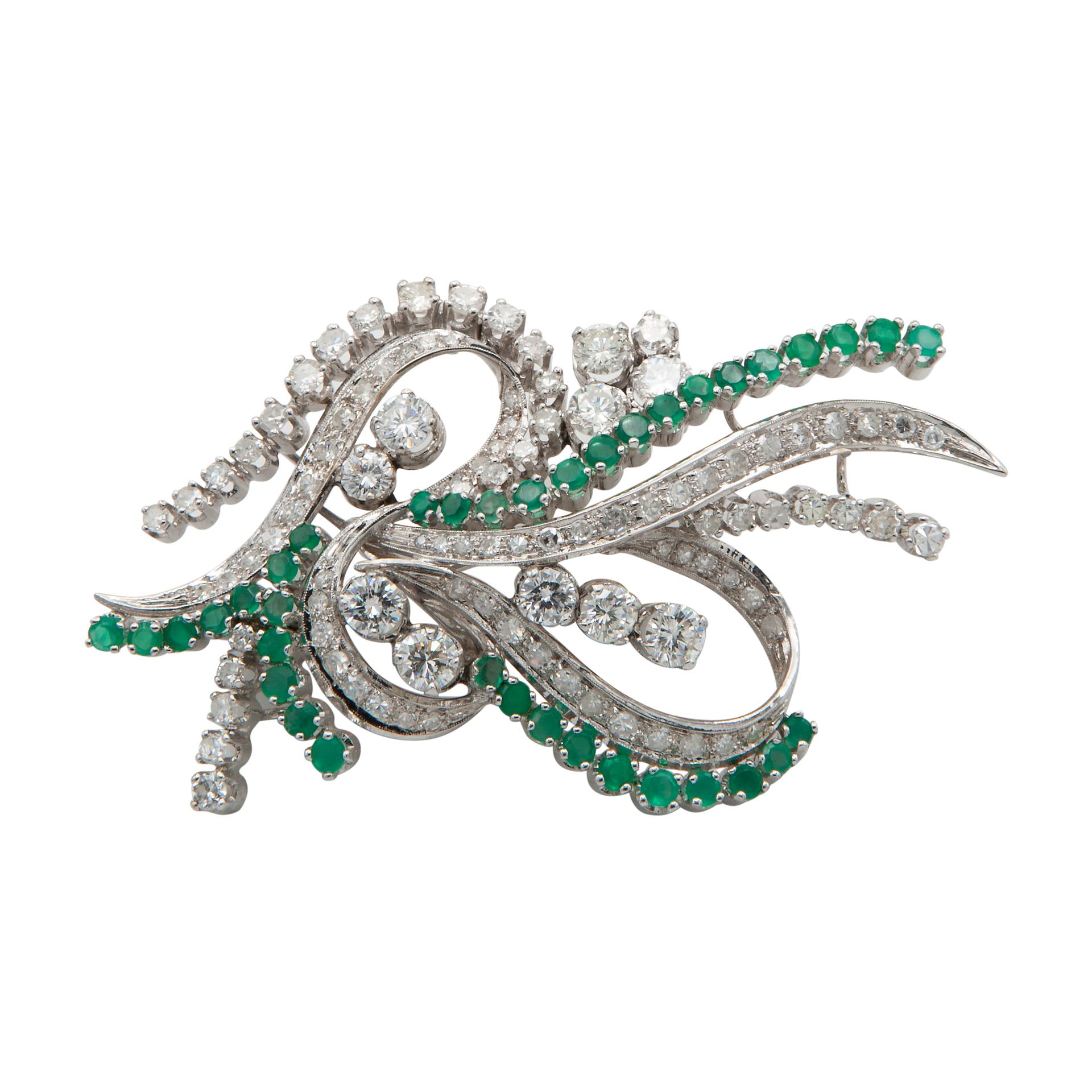 Null 18kt white gold brooch with diamonds and emeralds. 11 diamonds, total weigh&hellip;