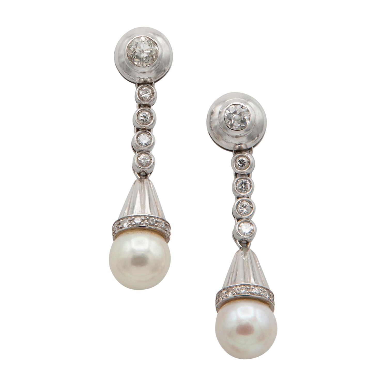 Null 18kt white gold earrings with pearls and diamonds, weighing about 0.40 ct. &hellip;