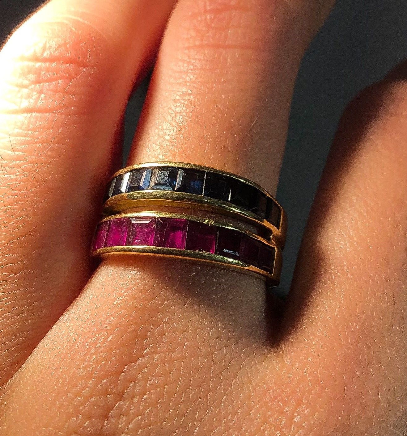 Null 18kt yellow gold double ring with two rows of rubies and sapphires, total w&hellip;