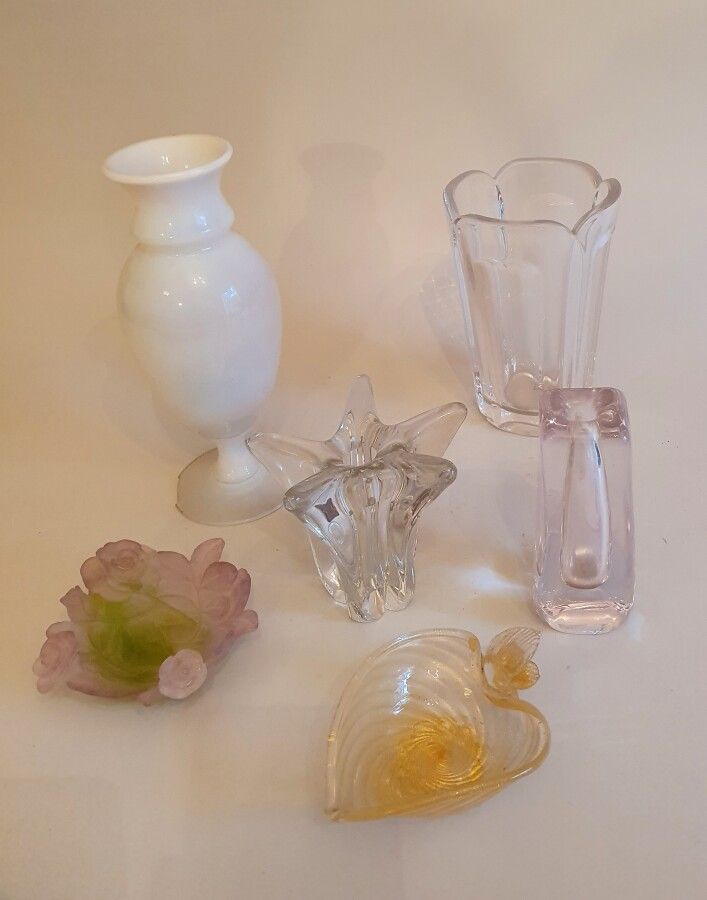 Null Ensemble de verrerie :

Villeroy & Boch, vase en cristal incolore. Haut. 19&hellip;