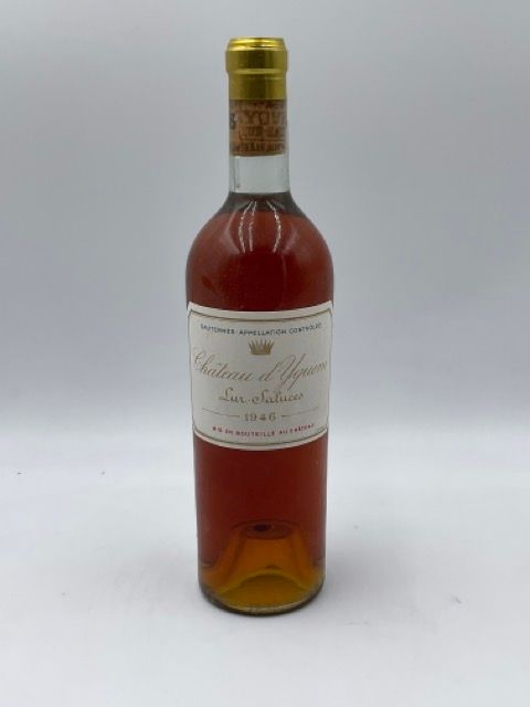 Null 1 bottle CH. D'YQUEM, 1° cru supérieur Sauternes 1946 (non vintage capsule)
