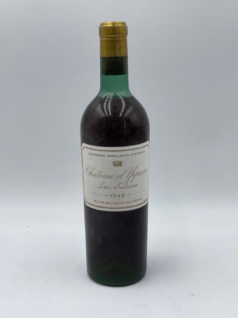 Null 1 botella CH. D'YQUEM, 1° cru supérieur Sauternes 1942 (nivel ligeramente b&hellip;