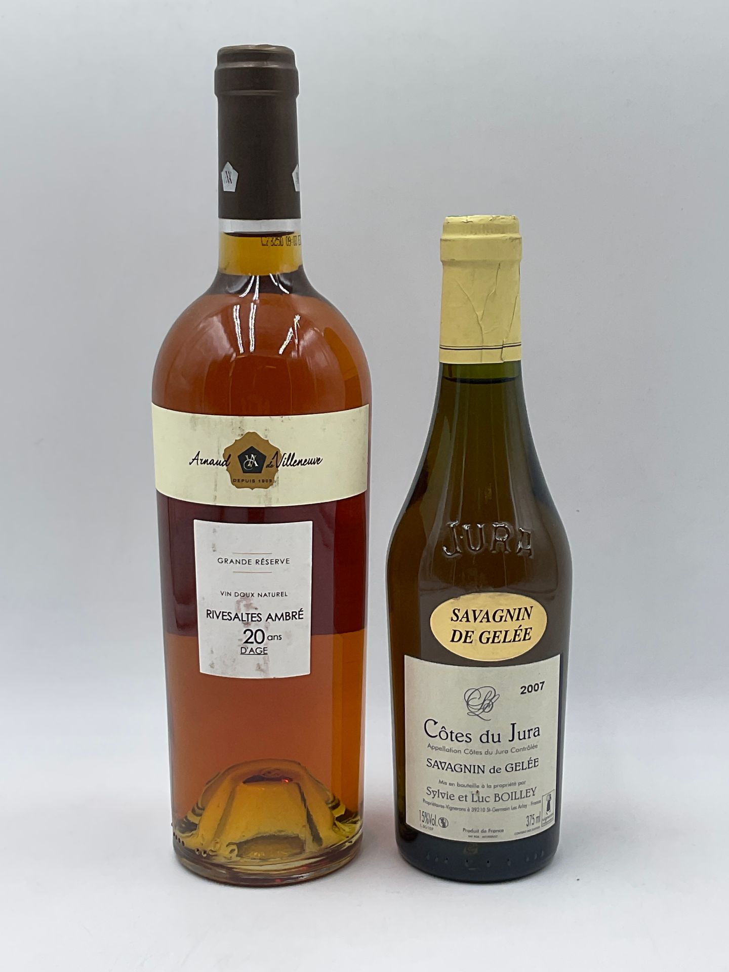 Null 拍卖品包括：1瓶RIVESALTES Ambré 20 d'âge，生产商Arnaud Villeneuven，无年份 - 1半瓶vin d'Arbo&hellip;