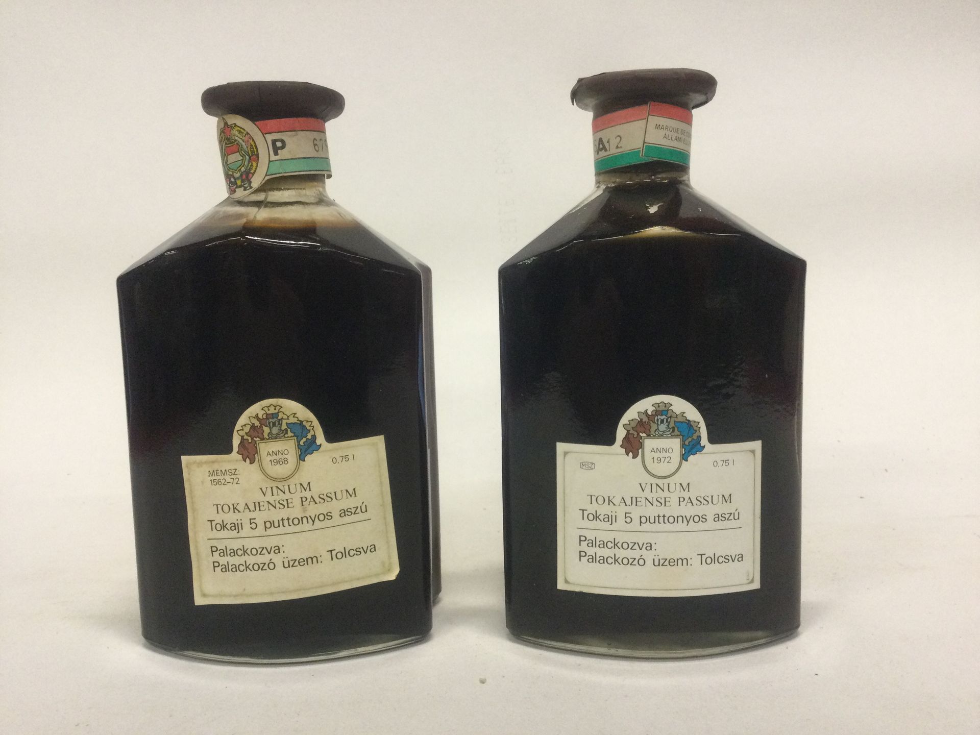 Null 2 bouteilles VINUM TOKAJENSE PASSUM Tokajy 5 puttonyos aszu 1968 et 1972