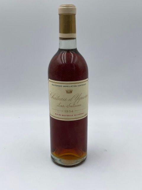 Null 1 bouteille CH. D'YQUEM, 1° cru supérieur Sauternes 1954