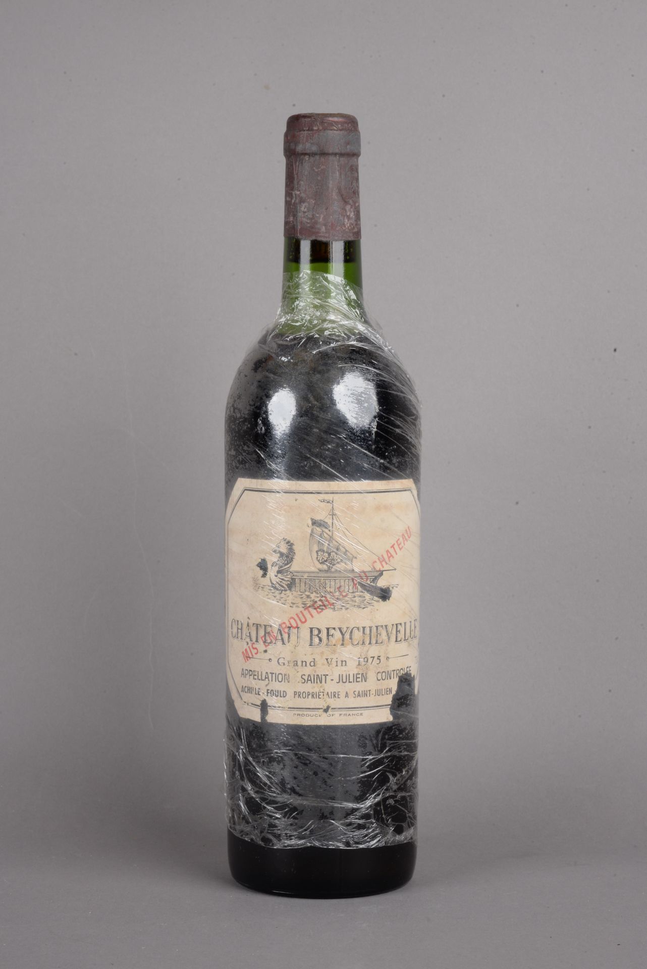 Null 1 bouteille Château BEYCHEVELLE, 4° cru Saint-Julien 1975	 (et, ea, LB)B)
