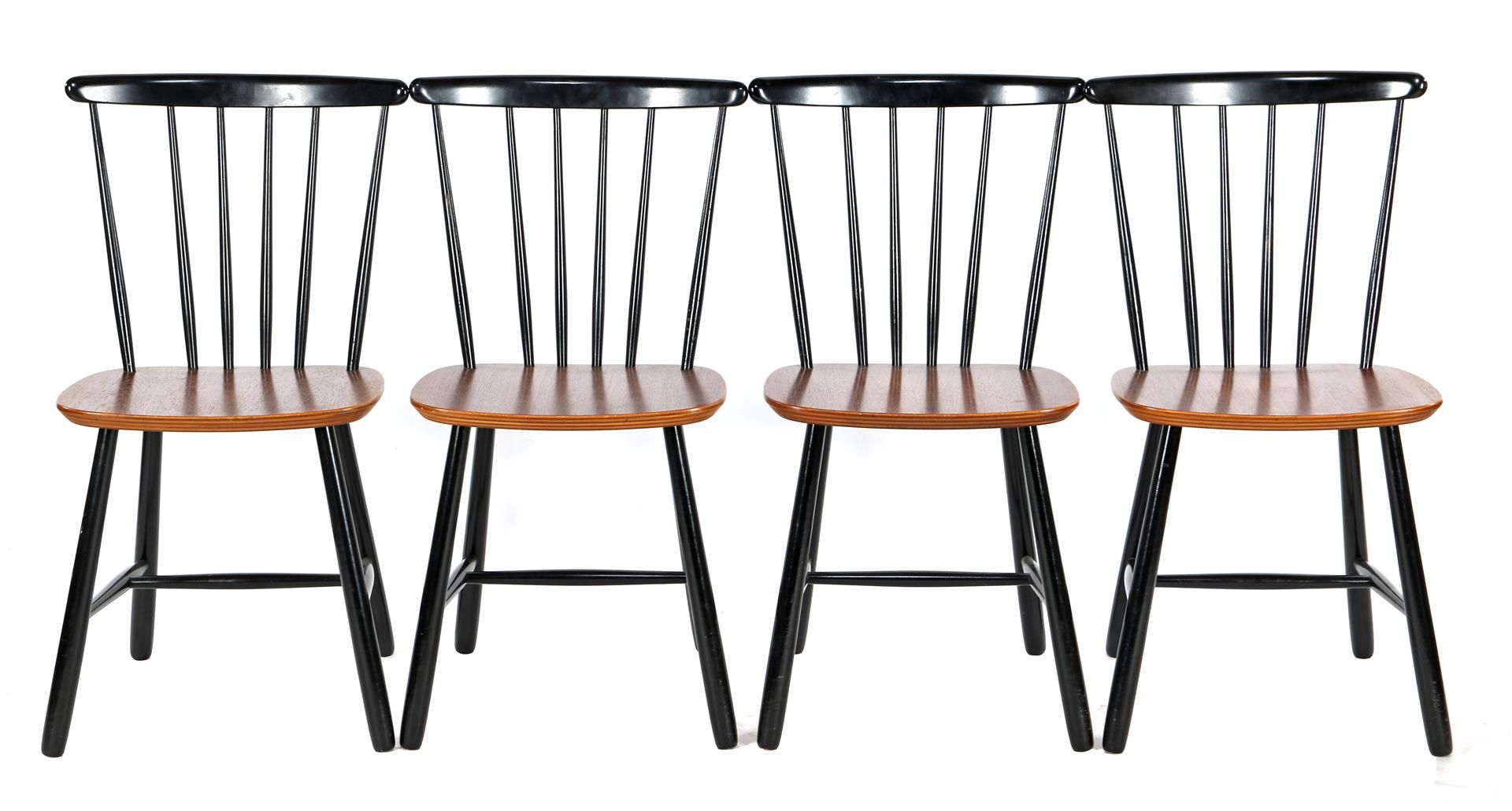 Ilmari TAPIOVAARA Ilmari Tapiovaara (1914-1999)

4 blackened wooden bar chairs w&hellip;