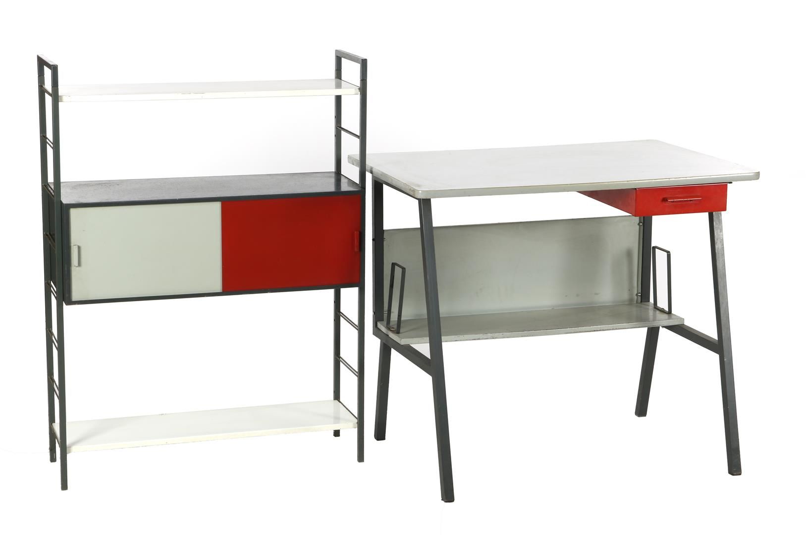 Tjerk Reijenga 特耶克-雷恩加（Tjerk Reijenga

金属单抽屉书桌，带壁架和滑门柜，Tjerk Reijenga为Pilastro设计&hellip;