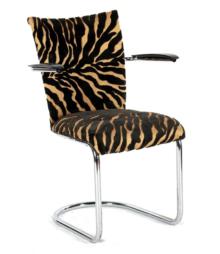 Cantilever chair 镀铬金属悬臂椅，带斑马纹软垫和电木扶手，荷兰，20世纪中期