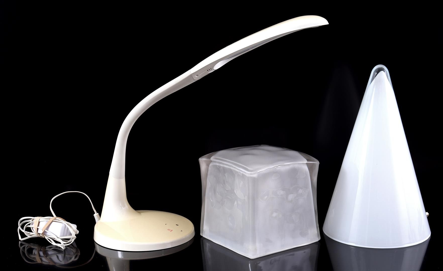 Glass SCE table lamp Lampe de table SCE en verre, modèle TeePee, France deuxième&hellip;